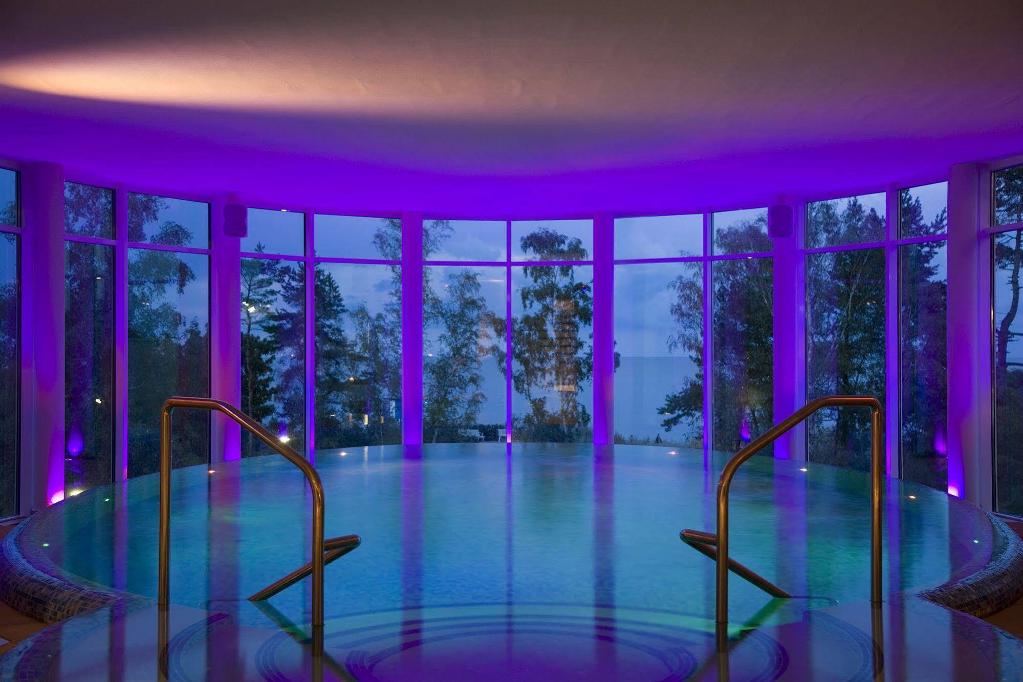 Hotel Strandhotel Ostseeblick 4*